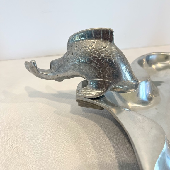 Pewtarex Serving Platter Scallop Shell and Fish Handle - Picture 2 of 13